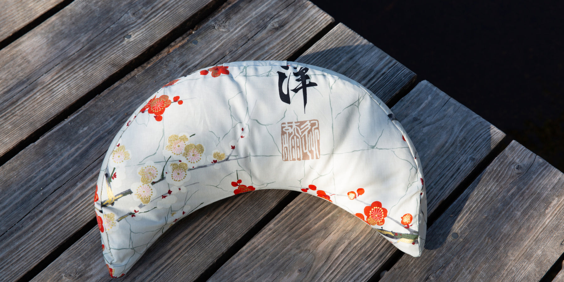 Halbmondkissen - Goldwerk Schliersee