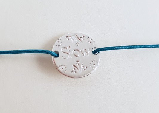 Handgearbeitetes Armband "SLOW" I Goldwerk-Schliersee - Goldwerk Schliersee